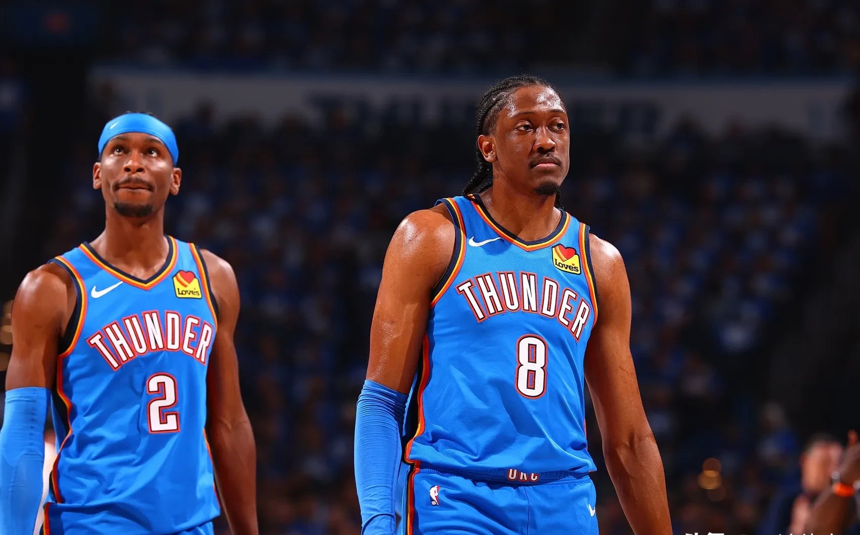  欧联集结日再迎强敌；布鲁克林篮网手感冰凉；主帅态度——球迷炸锅；更衣室氛围转暖