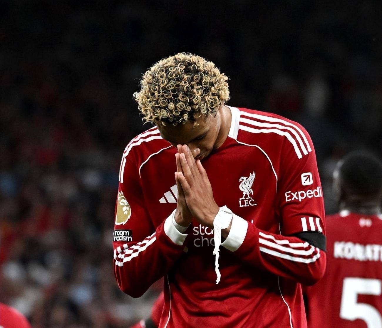 关于萨拉赫在DWG比赛中高光表现,逆转引发热议!的信息 关于萨拉赫在DWG比赛中高光表现,逆转引发热议!的信息